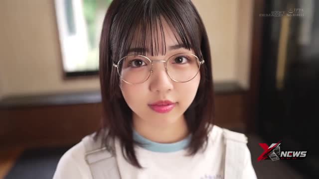 18岁口交女王：11次颜射的极致诱惑
