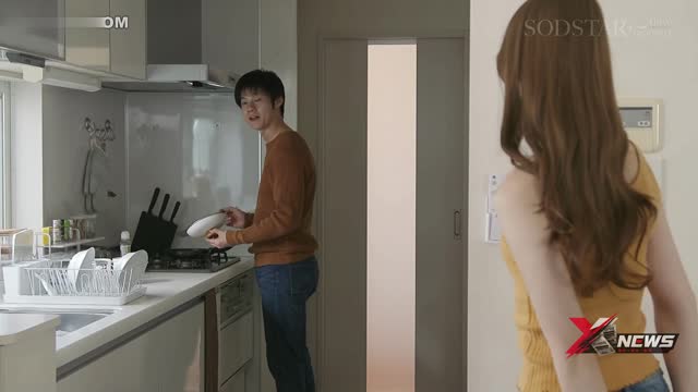 幼年丧亲，我嫉妒姐姐的未婚夫，于是主动献身，只为与他永远在一起。