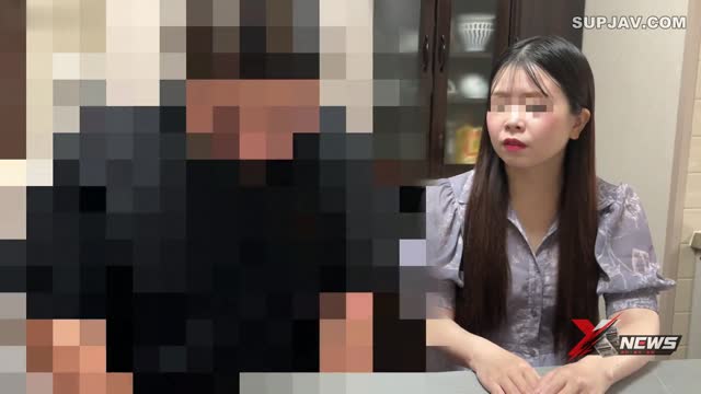 居家偷拍：妻子在丈夫面前被迫受辱