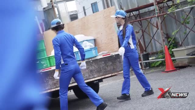 垃圾场女工变身环保阴道，反复使用满足性欲